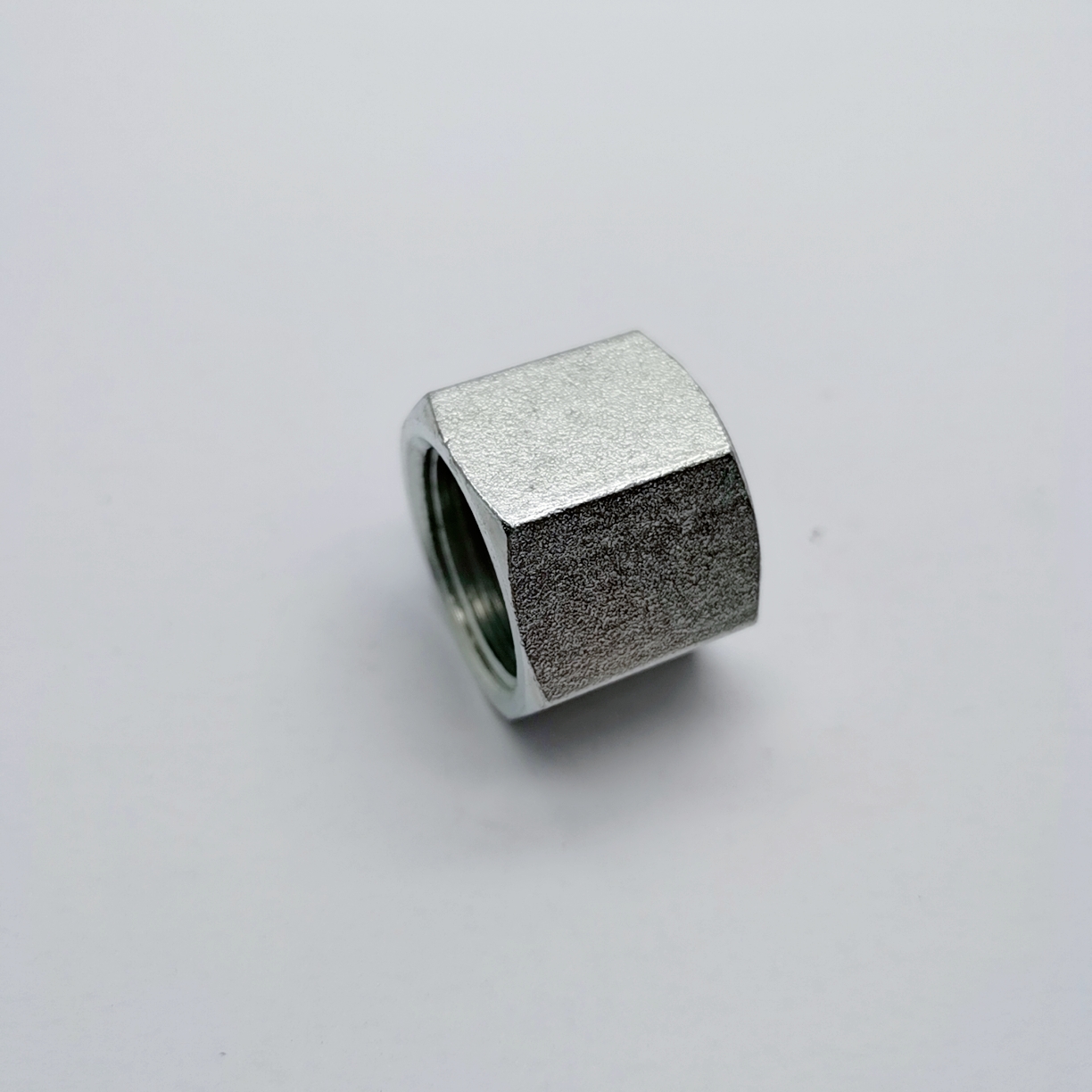 9J JIC 74 ° ENCHUFE HEMBRA Tapa hidráulica JIC de acero al carbono de alta calidad